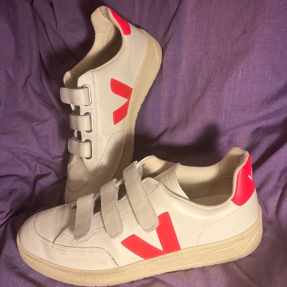 VEJA V-LOCK leather sneakers
